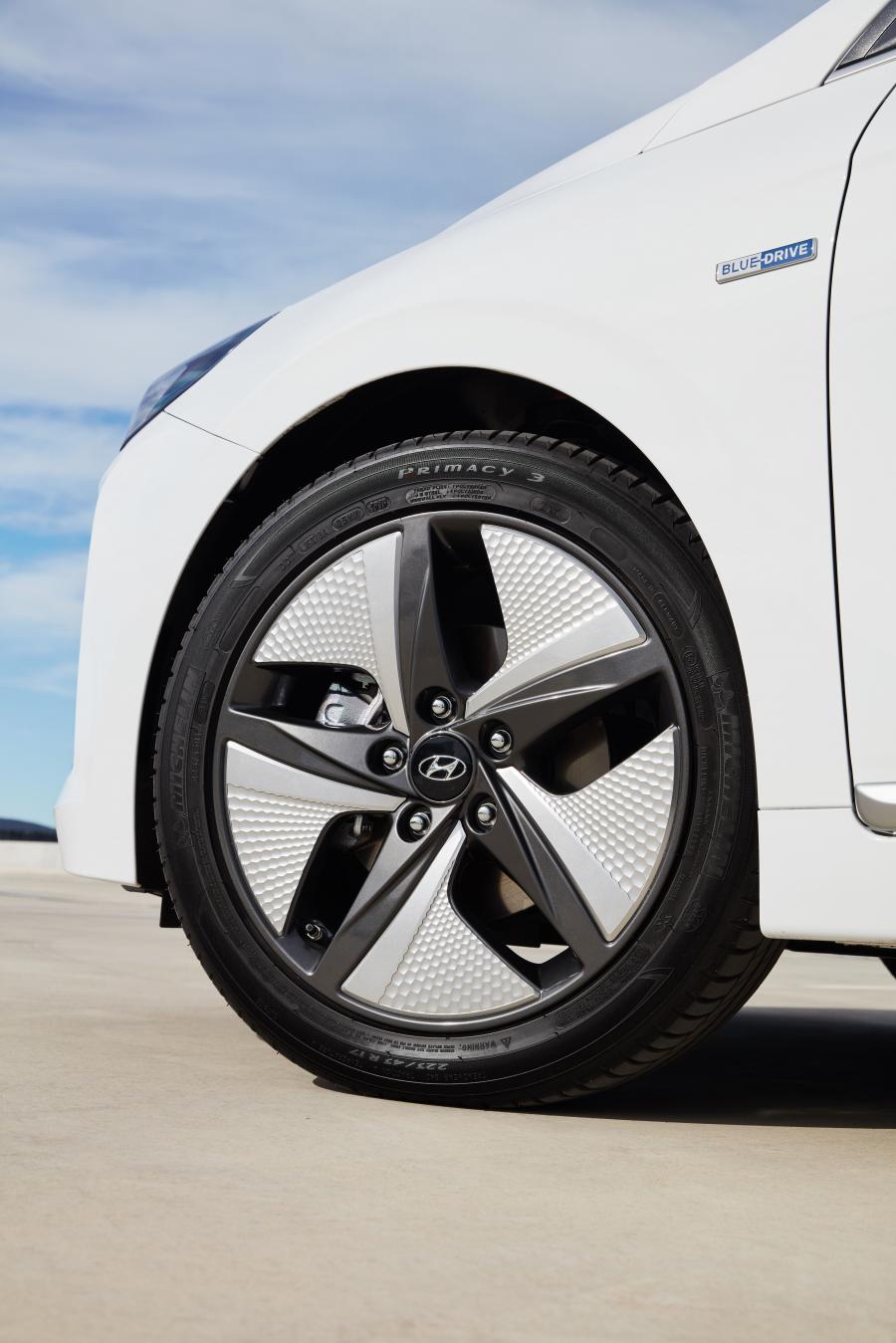 Колеса Hyundai IONIQ hybrid (AE) 2019 года  (AU) (фото 4 из 21)